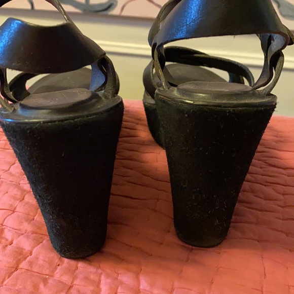 Korkease platforms - Picture 3 of 7